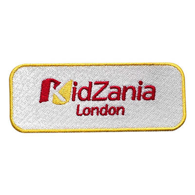 Washable σίδηρος συνήθειας στα κεντημένα μπαλώματα που ντύνουν υφαμένα τα όνομα μπαλώματα ετικετών