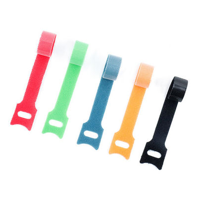 Πολυεστέρας/νάυλον δεσμοί 15*1.5cm καλωδίων Velcro λουριών γάντζων και βρόχων